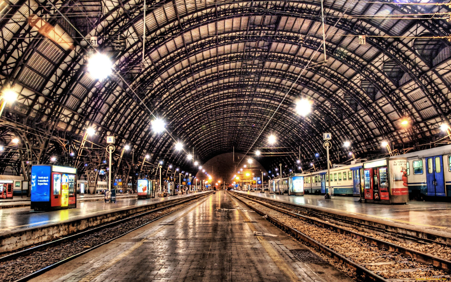 Ton station. Вокзал Нью-Йорка. Метро. ЖД станция. Перрон метро.